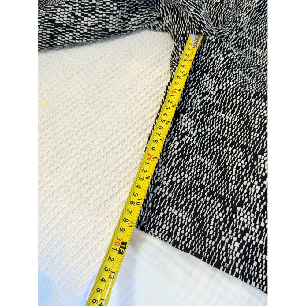 Premise Studio Black White Geometric Grid Pull On Shorts Womens Large Stretch - Picture 6 of 7